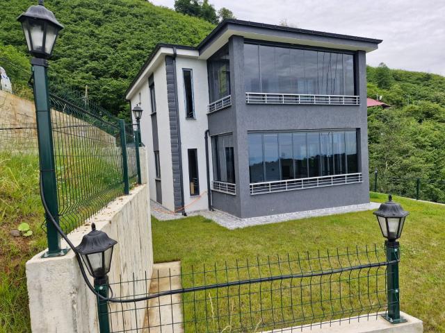 Arsin, Trabzon içerisinde satılık Villa