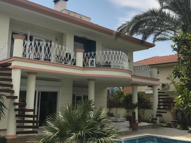 Kemer, Antalya içerisinde satılık Villa