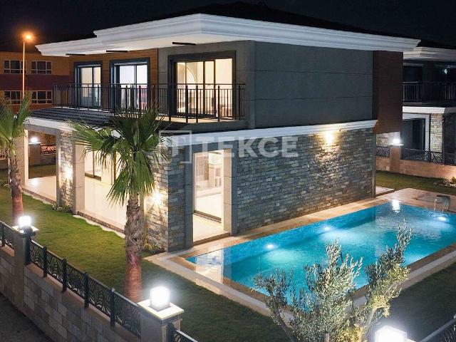 Kuşadasi, Aydin içerisinde satılık Villa