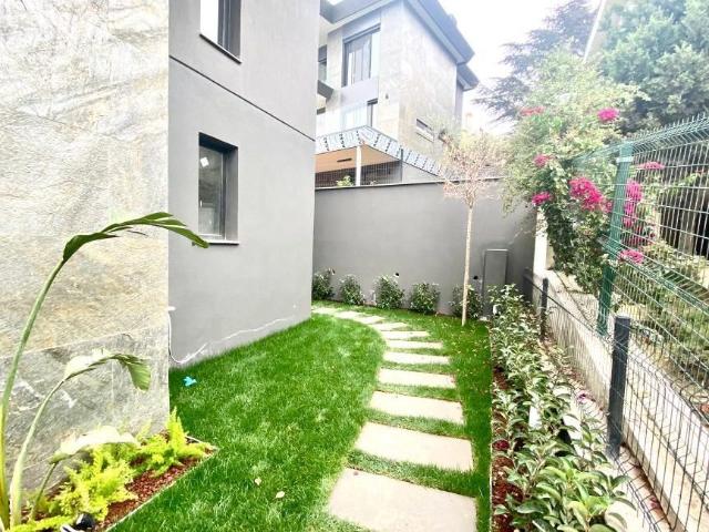 Konak, İzmir içerisinde satılık Villa