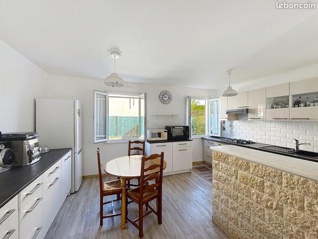 Maison vente à Nîmes, Meynes