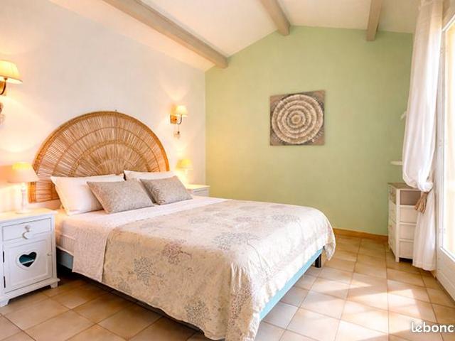 Maison vente à Carpentras, Entrechaux