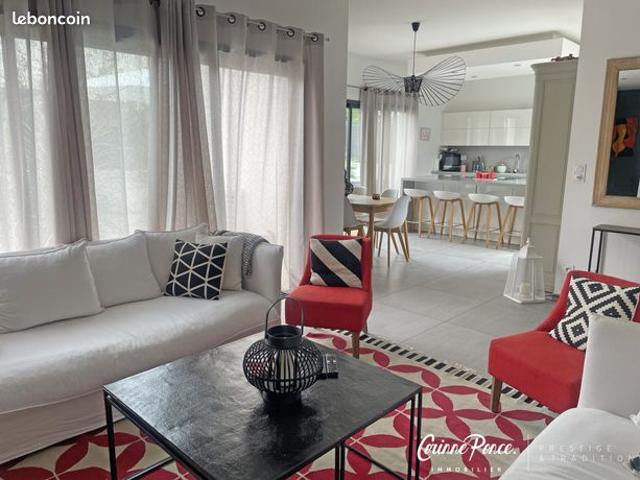 Maison vente à Nîmes, Gard