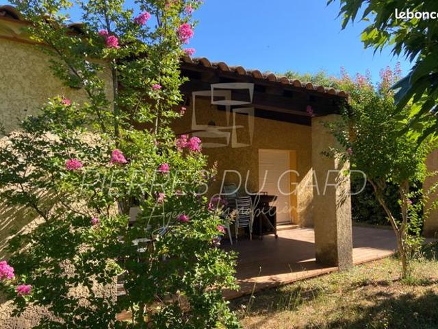 Maison vente à Nîmes, Collias