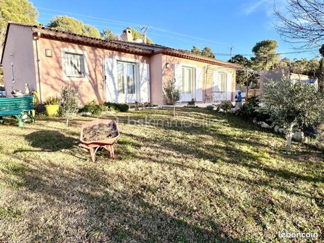 Maison vente à Brignoles, Villecroze