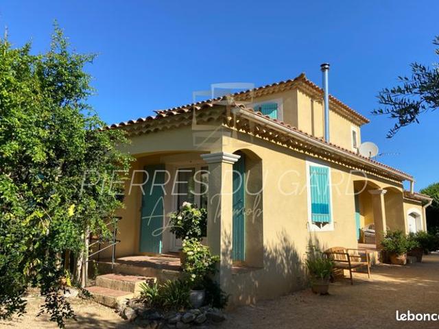 Maison vente à Nîmes, Collias