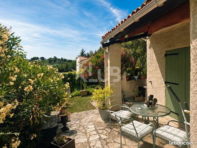 Maison vente à Aix-en-Provence, Rousset