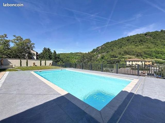 Maison vente à Saint-Étienne, Genilac