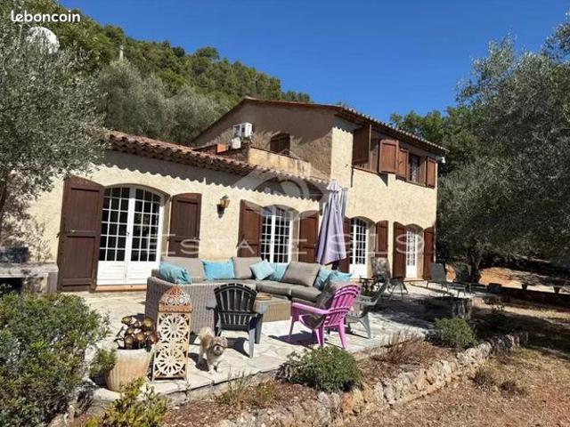 Maison vente à Grasse, Spéracèdes