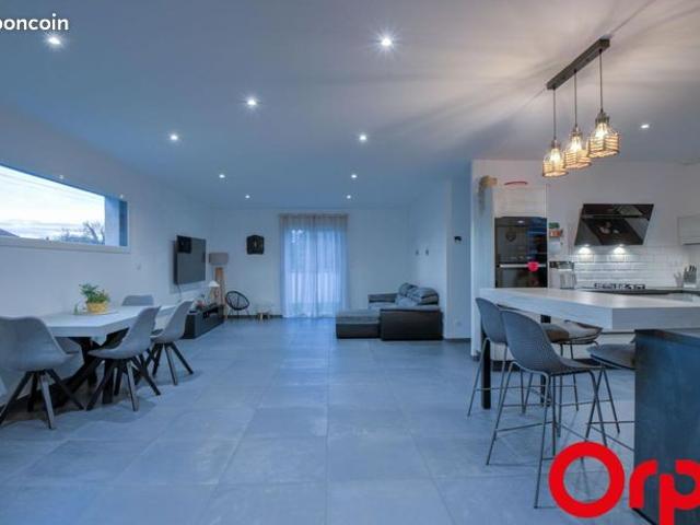 Maison vente à Belley, Saint-maurice-de-gourdans