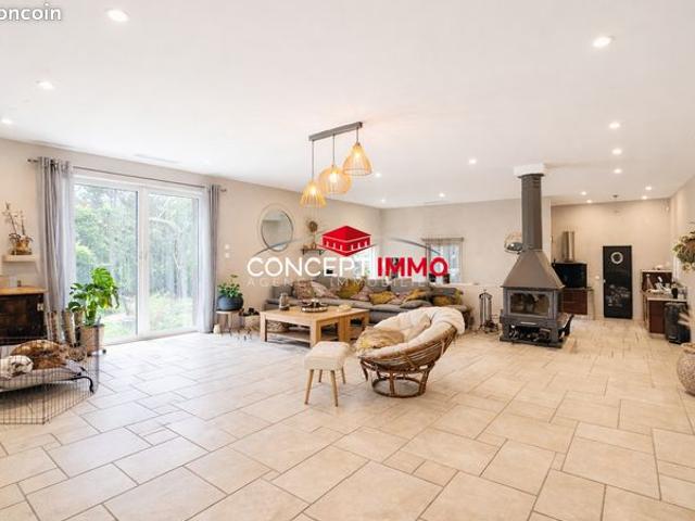 Maison vente à Arrondissement de Toulon, Solliès-toucas