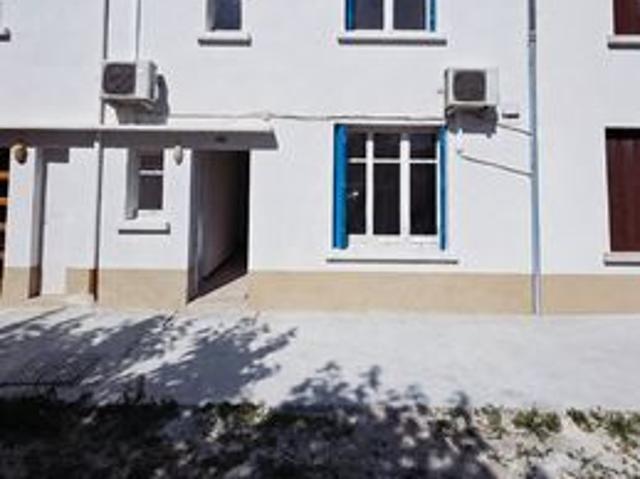 Maison vente à Arles, Cabannes