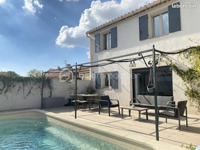 Maison vente à Aix-en-Provence, Saint-cannat