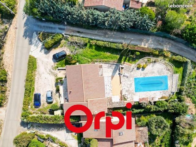 Maison vente à Arrondissement de Toulon, La Cadière-d'azur