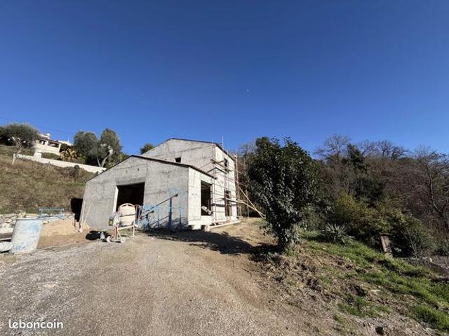 Maison vente à Montreuil-sur-Mer, Contes