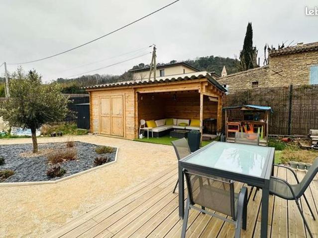 Maison vente à Carpentras, Entrechaux