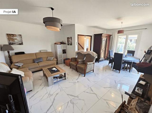 Maison vente à Béziers, Saint-thibéry