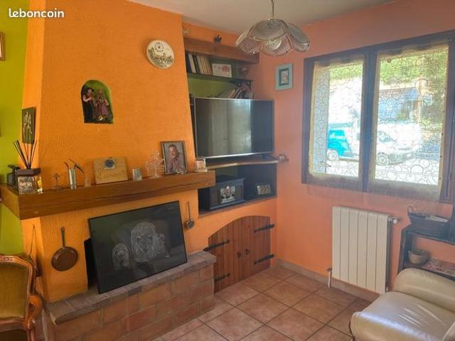 Maison vente à Forcalquier, Roumoules