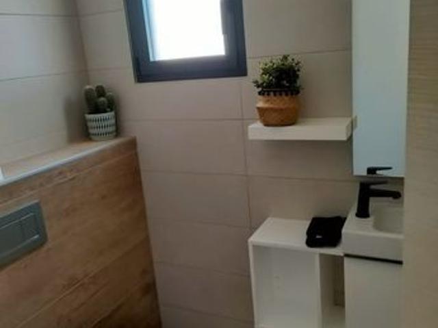 Maison vente à Nîmes, Mus