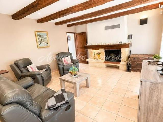 Maison vente à Brignoles, Tavernes