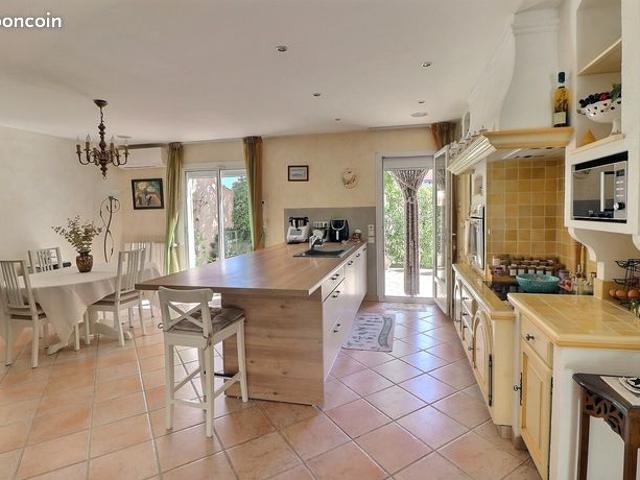 Maison vente à Arrondissement de Toulon, Hyères