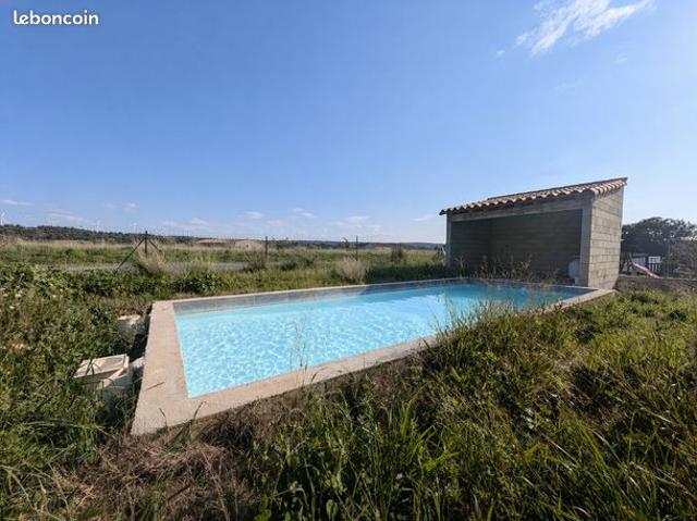 Maison vente à Narbonne, Escales