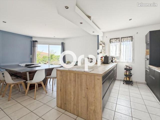 Maison vente à Montbrison, Chazelles-sur-lyon