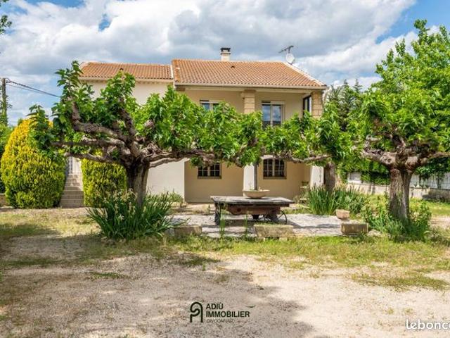 Maison vente à Nîmes, Uzès