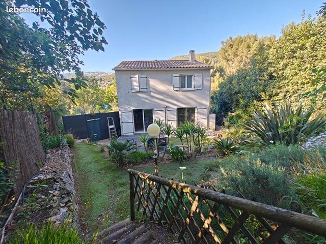 Maison vente à Arrondissement de Toulon, Toulon