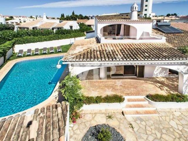 Moradia alugar em Albufeira
