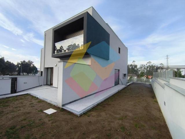 Casa venda em Santa Maria Da Feira, Aveiro