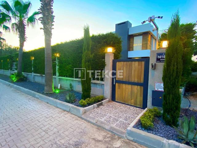 Çeşme, İzmir içerisinde satılık Villa