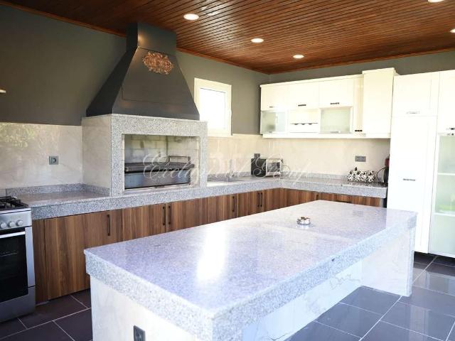 Kemer, Antalya içerisinde satılık Villa