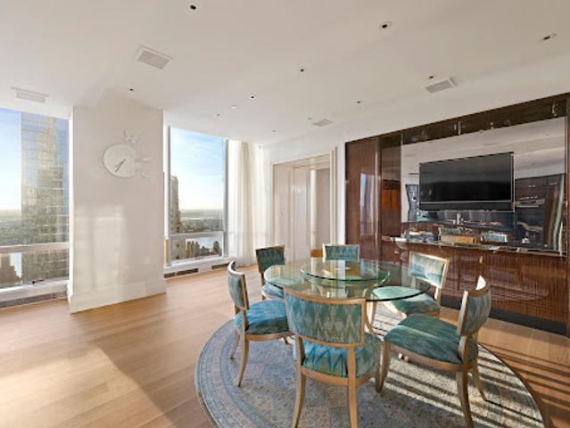 Detached House for sale in New York