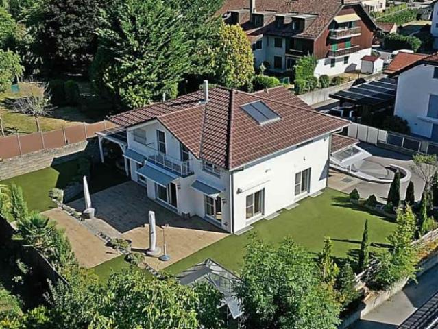 Haus mieten in Crassier, Waadt