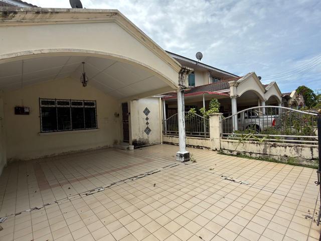 Terraced House for sale in Labuan