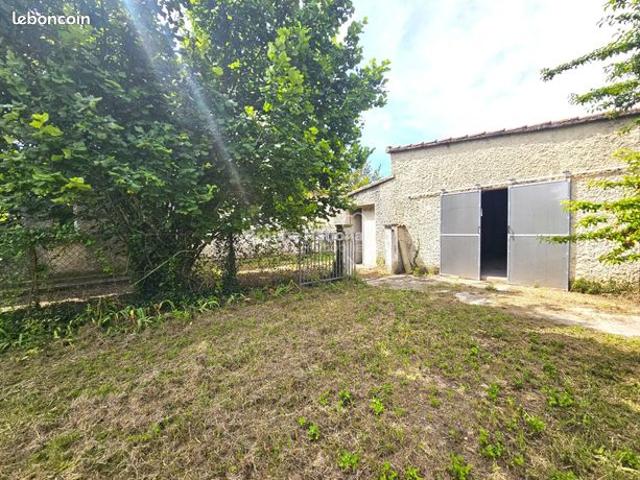 Maison vente à Carpentras, Althen-des-paluds