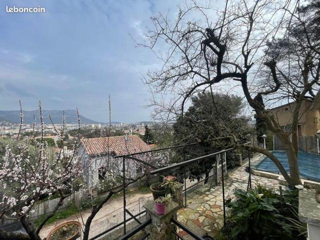 Maison vente à Arrondissement de Toulon, Toulon