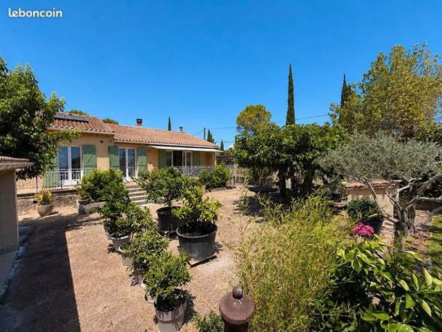 Maison vente à Carpentras, Althen-des-paluds