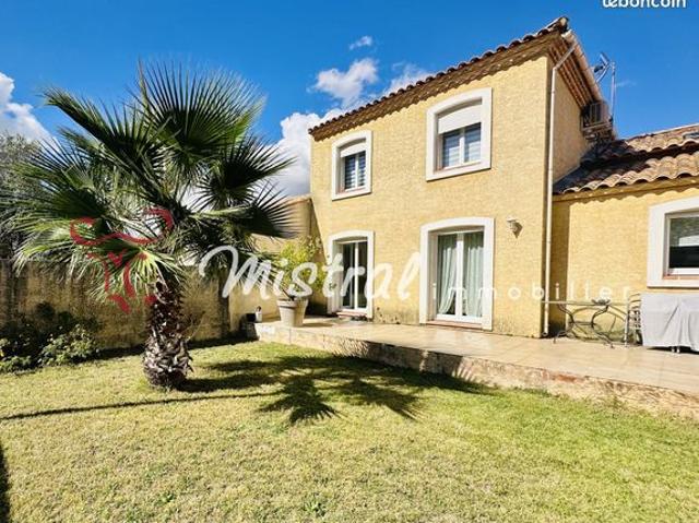 Maison vente à Nîmes, Aigues-mortes