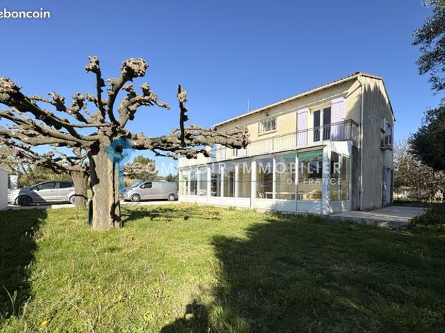 Maison vente à Nîmes, Meynes