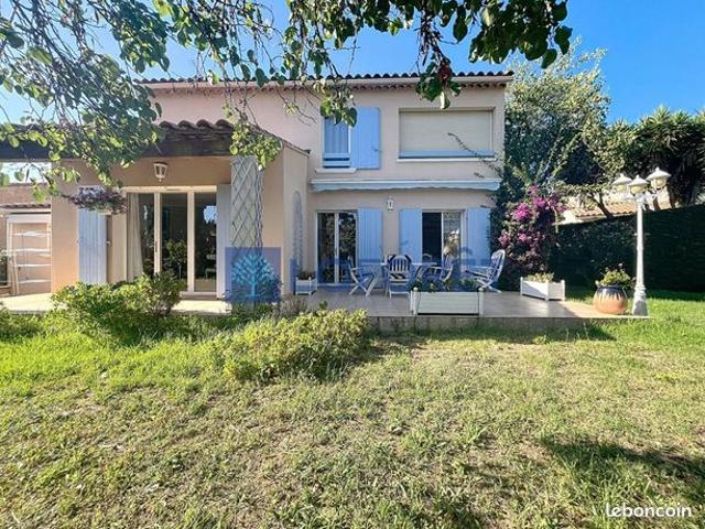Maison vente à Arrondissement de Toulon, Six-fours-les-plages