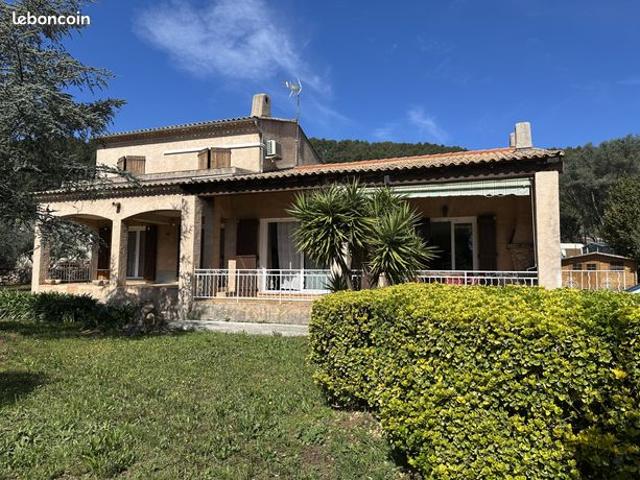 Maison vente à Arrondissement de Toulon, Solliès-pont
