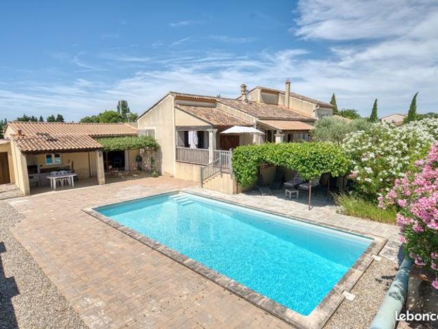 Maison vente à Camaret-sur-aigues