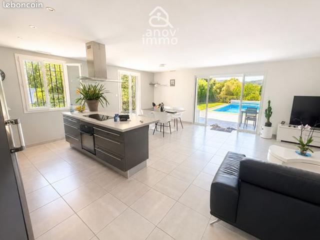 Maison vente à Arrondissement de Toulon, Le Beausset