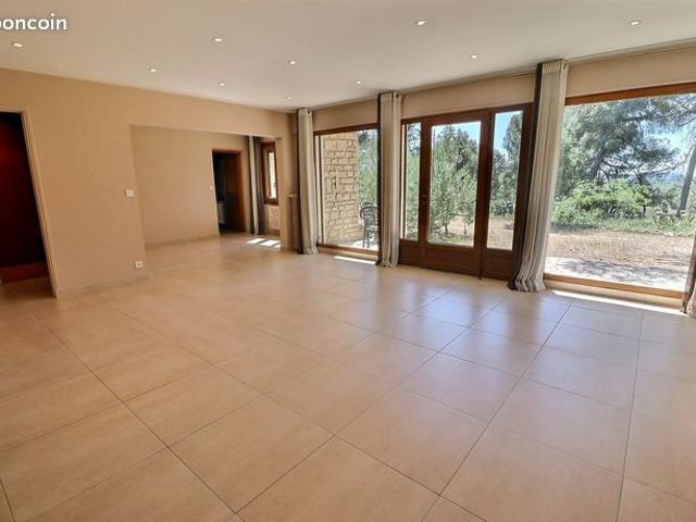 Maison vente à Avignon, Bédarrides