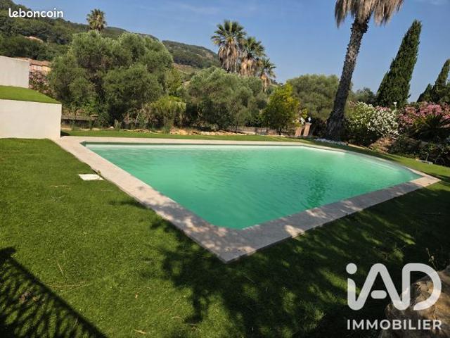 Maison vente à Forcalquier, Le Castellet