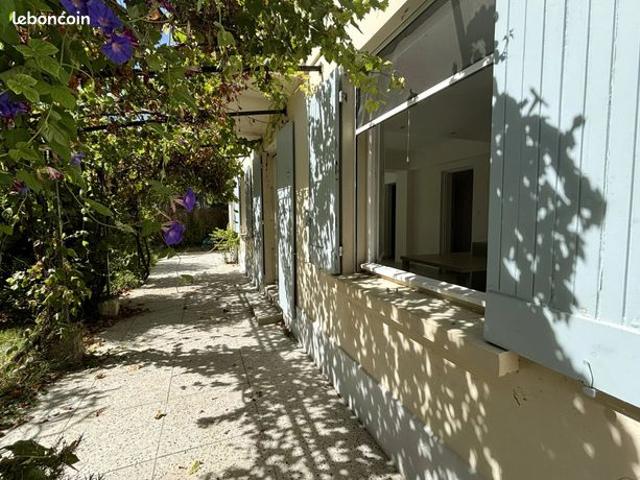 Maison vente à Arles, Bouches-du-Rhône