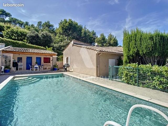 Maison vente à Arles, Noves