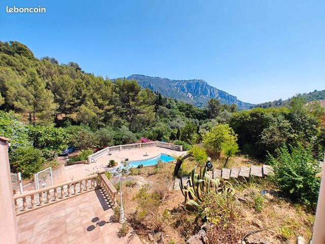 Maison vente à Arrondissement de Toulon, Toulon
